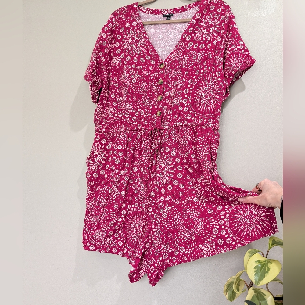 torrid Raspberry & White Floral Print Romper